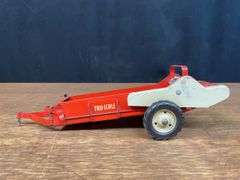(4) 1/16 Tru-Scale Spreaders Carter