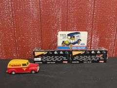 (4) Sport Teams Cars + Trucks