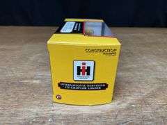 1/50 IH 175 Crawler Loader NIB 1st Gear
