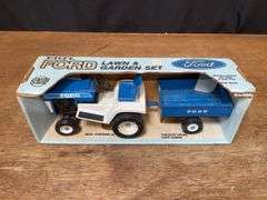 1/16 Ford LGT12 L&G Set NIB Ertl
