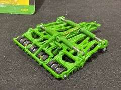 (3) 1/64 John Deere