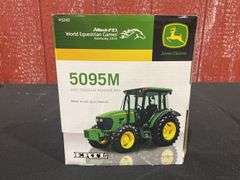 1/16 John Deere 5095M + Mower 2010 Equestrian Games NIB Ertl