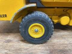 1/25 IH Payhauer Truck Ertl