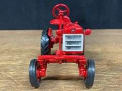 (2) 1/16 IH 140 + Farmall Cub Ertl
