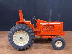 1/16 AC 220 1998 Wisconsin NIB Ertl