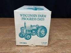 1/16 IH 650 1995 Wisconsin NIB Ertl