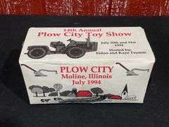 1/43 John Deere 8010 1994 Plow City NIB SC