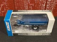 1/64 Kinze 1300 Grain Cart NIB SC