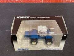 1/64 Kinze Big Blue NIB SC