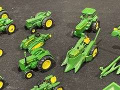 (15) 1/64 John Deere