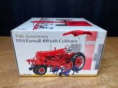 1/16 Farmall 400 w/Cultivators 50th Anniversary NIB Ertl