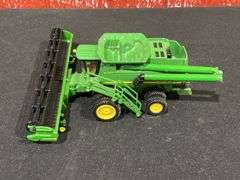 1/64 John Deere 9860 STS Combine Customized
