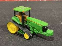 1/64 John Deere 8420T 2002 Farm Show NIB Ertl