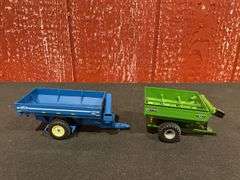 (2) 1/64 Kinze + Frontier Grain Carts