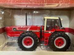1/32 IH 3388 Prestige 2017 NFTM NIB Ertl