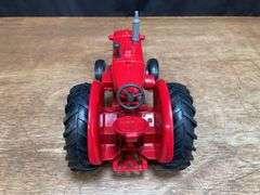 1/16 IH I-D9 1993 Farm Show NIB Ertl