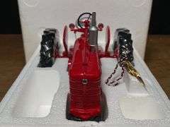 1/16 Farmall Super M Precision NIB Ertl