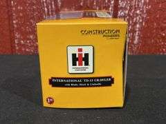 1/50 IH TD-15 Crawler Dozer NIB 1st Gear