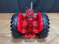 1/16 IH I-D9 1993 Farm Show NIB Ertl
