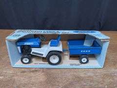 1/16 Ford LGT12 L&G Set NIB Ertl