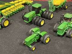 (8) 1/64 John Deere