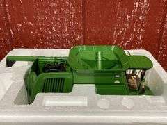 1/32 John Deere 9750 STS Combine Precision NIB Ertl