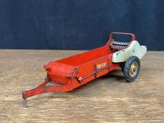 (3) 1/16 Tru-Scale Spreaders Carter