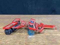 (2) 1/16 IH McCormick Disk + Plow Eska