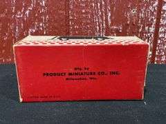 IH Metro Truck NIB Product Miniature
