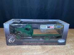 1/16 Chevrolet Flatbed Truck NIB DCP