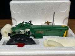 1/16 Oliver 77 Precision NIB Ertl