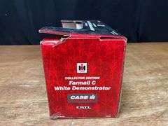 1/16 Farmall C Demonstrator NIB Ertl