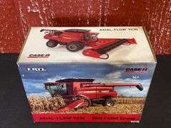 (2) 1/64 Case-IH 9230 Combine Black Farm Show + IH 1460 Combine NIB Ertl