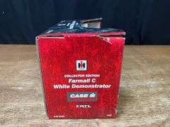 1/16 Farmall C Demonstrator NIB Ertl