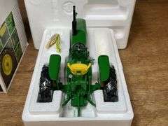 1/16 John Deere 3010 Precision NIB Ertl