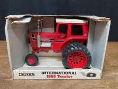 1/16 IH 1568 NIB Ertl