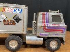 (2) IH Transtar NASCAR + Car Hauler Semis Ertl