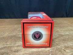 1/24 Case-IH Studebacker Pickup NIB Crown