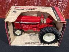 1/16 IH 544 NIB Ertl
