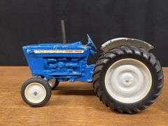 (2) 1/12 Ford 4000 + 961