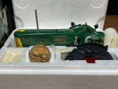 1/16 Oliver 77 Precision NIB Ertl