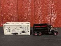 (2) 1/34 Ford + Mack Trucks 1st Gear