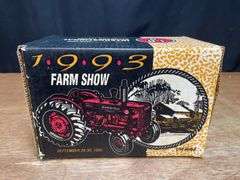1/16 IH I-D9 1993 Farm Show NIB Ertl