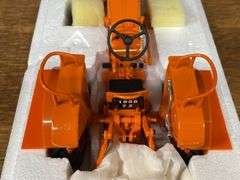 1/16 Renault D22 NIB UH