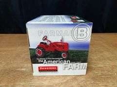 1/16 Farmall B Firestone NIB Ertl