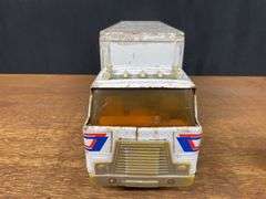 IH Semis + Trucks Lot Ertl