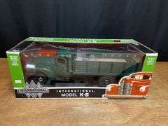 1/16 IH K-5 Grain Truck NIB DCP
