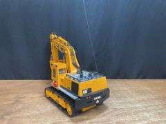 Caterpillar 225 Excavator RC