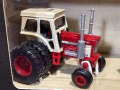 1/64 IH 1466 + 1468 40th Anniversary Set NIB Ertl