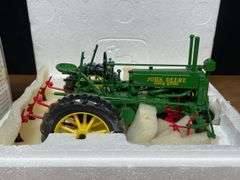1/16 John Deere A w/Cultivators Precision NIB Ertl